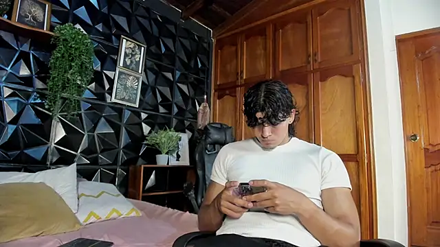 elliot_colton 라이브 XXX 채팅