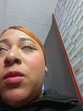 venuscopper Adlı Modelin Canlı XXX Sohbeti