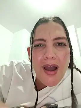 Chat +18 de Mia_Hampton ao vivo