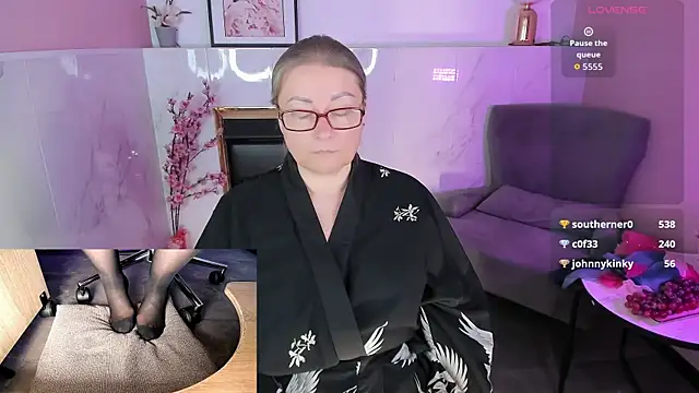 Czat XXX na żywo – Alexandra_Kind
