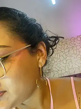 EMILYY_FOXY Chat XXX live