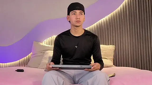 Dominic_ghost Live XXX-chat