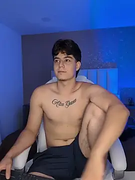 MaxCruz_ élő XXX-chatje