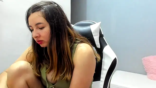 Czat XXX na żywo – __Emma__11__Lecat_