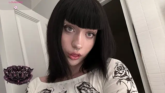 Vailyreb_'s Live XXX Chat