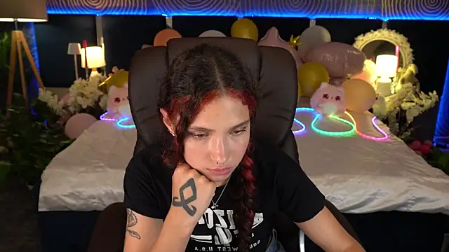 Онлайн чат XXX BabyFlowerr