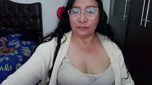 Czat XXX na żywo – Grace_mature_milf