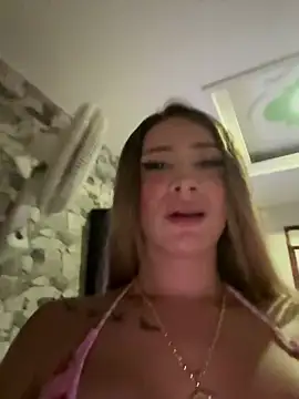 Chatroom XXX en direct de bunny_bicht