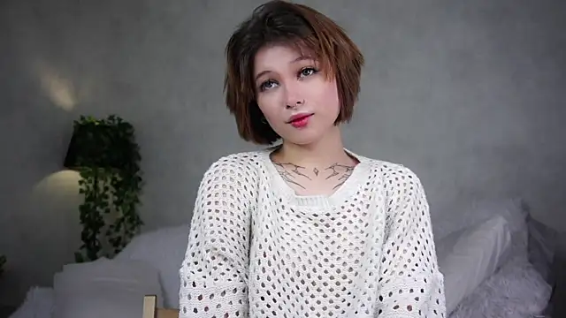 AlesiaPeasel Live XXX Chat