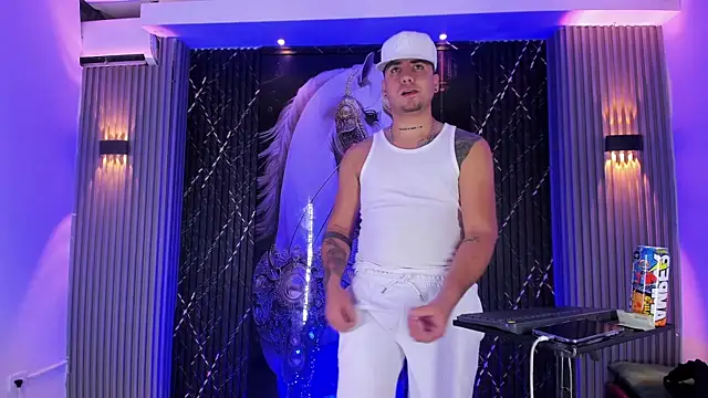 Iam_Josue- – Live XXX-chat