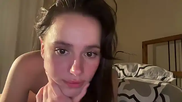 CassieBlum Adlı Modelin Canlı XXX Sohbeti
