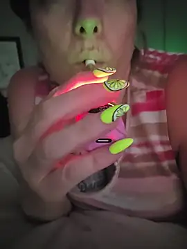 julimonroe Chat XXX live