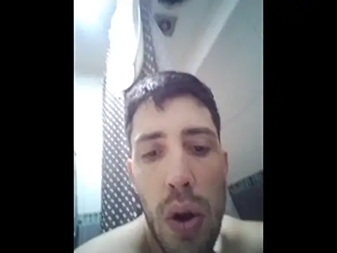 Ratacrocante: διαδικτυακό σόου στην κάμερα