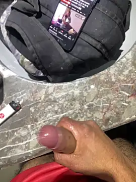 Pertunjukan Kamera Web AlejandreBy