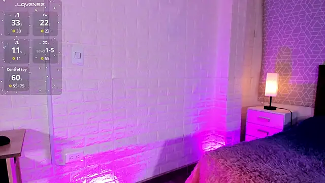 SWEET_KITTY_01's Live XXX Chat
