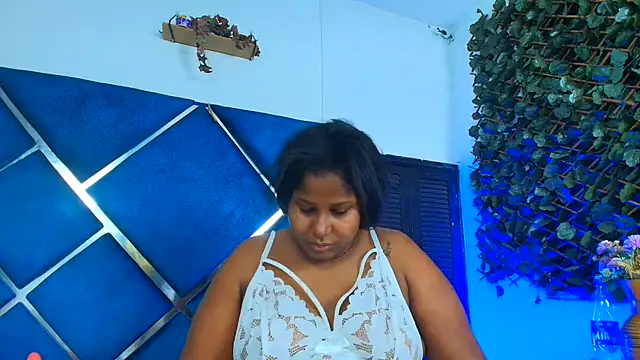 Chat XXX en directo de AlexaRousse4u