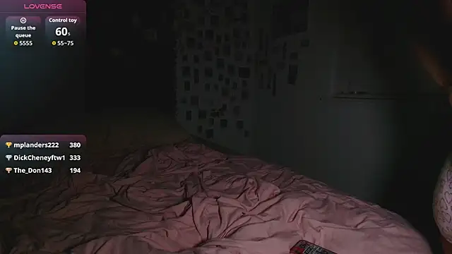 LyraCovee Pertunjukan Webcam
