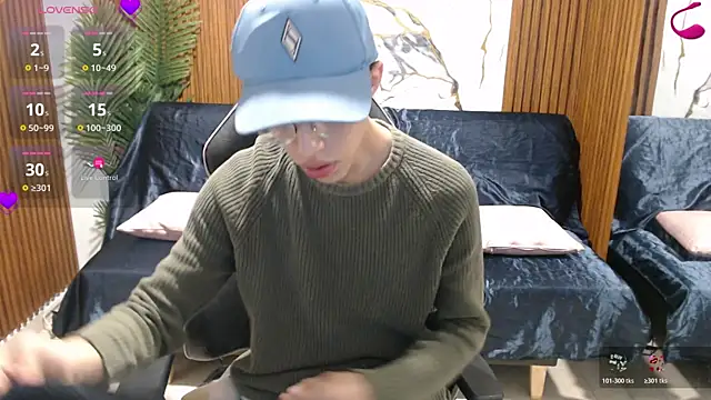 Martin_tay's Live XXX Chat