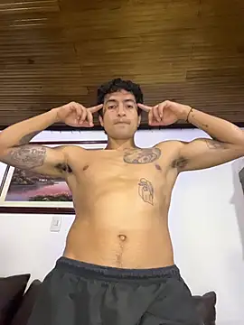 Show de Crisloverrr na webcam
