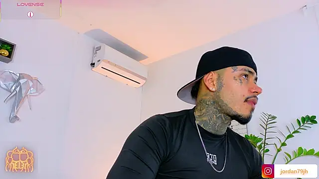 JordanSmiith_ live XXX chat