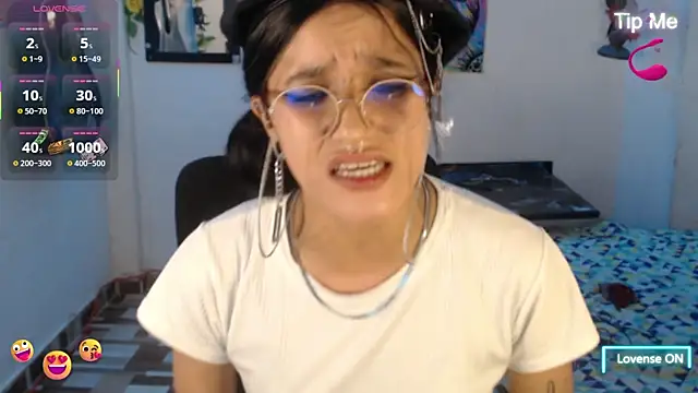 Chat XXX en directo de bastethott
