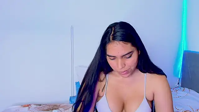 nia_sd's Live XXX Chat