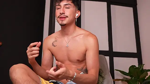 sweettaaron01 Live XXX-Chat