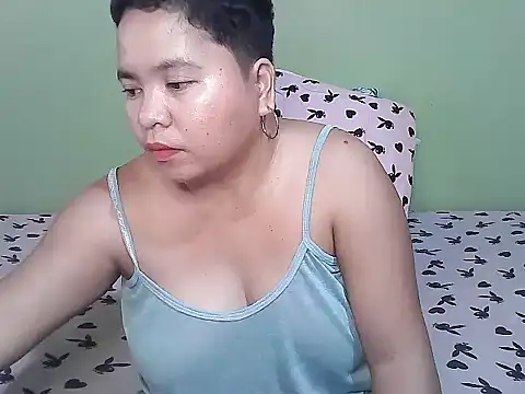 hotpussyxxx33x's Live XXX Chat