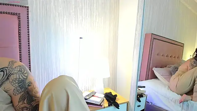 צ'אט XXX בשידור חי של LinaBlack_