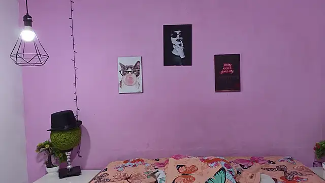 XXX chat uživo modela Jules_zzz