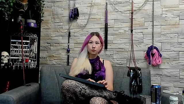 Živý XXX chat Miss_Kaz