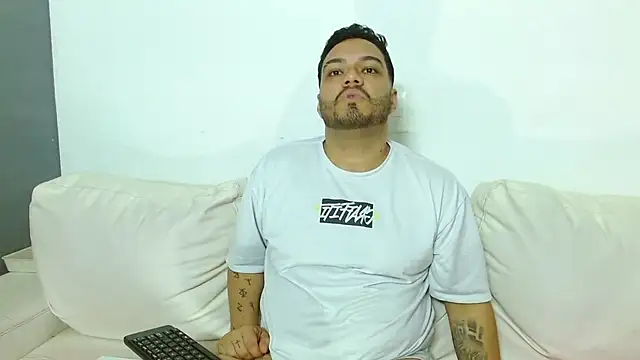 Alejandro_db Live XXX-Chat