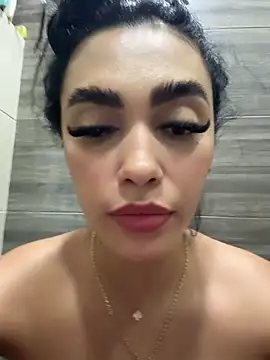 emma_andrew1のライブXXXチャット