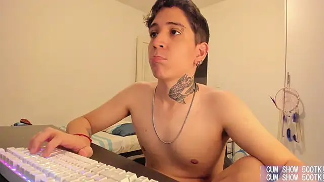 Michael_v77 – Naživo XXX chat