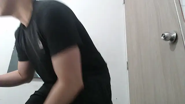 Draco_boy লাইভ XXX চ্যাট