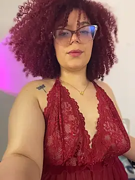 Chat XXX en directo de Leyah__