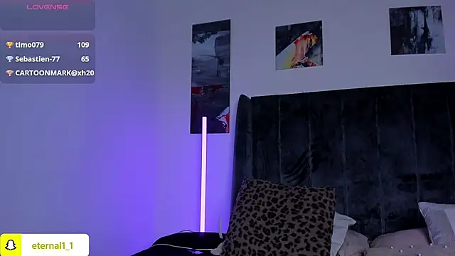 _Eternal_n Live XXX chat