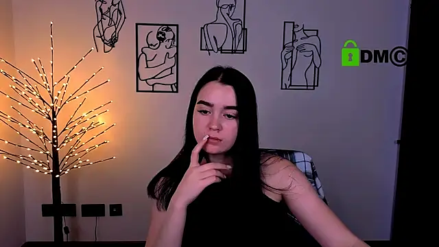 Chatroom XXX en direct de monica_xcx