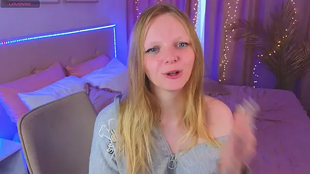 evangel1ne   – Naživo XXX chat