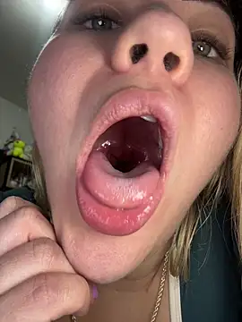 Онлайн чат XXX Celestedubois