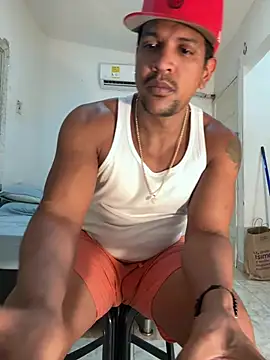 bigdick211292 现场XXX聊天