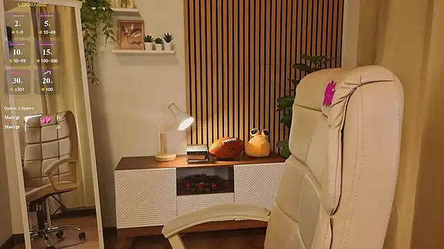 CatEyePro Chat XXX live