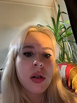 viviennedoll's Live XXX Chat