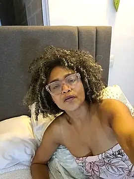 Chat +18 de BiiancaEstradaa ao vivo