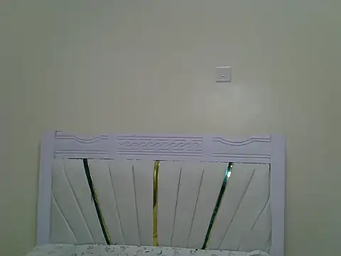 PetiteNoirrr's Live XXX Chat