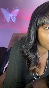 Chat +18 de Emilly_Mayfair ao vivo