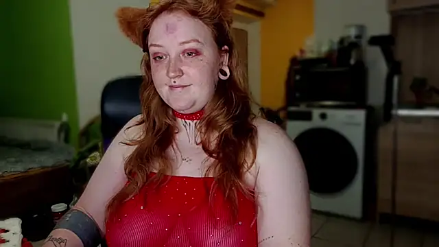CURVYSAKURA Adlı Modelin Canlı XXX Sohbeti