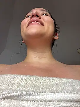 Chatroom XXX en direct de Nhefertary
