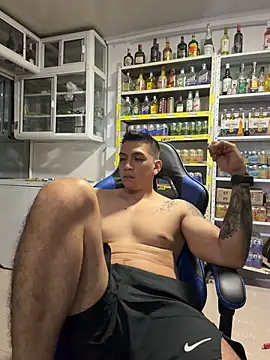 Chatroom XXX en direct de OliverWest04