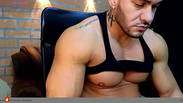 XXX chat uživo modela zac_levis_